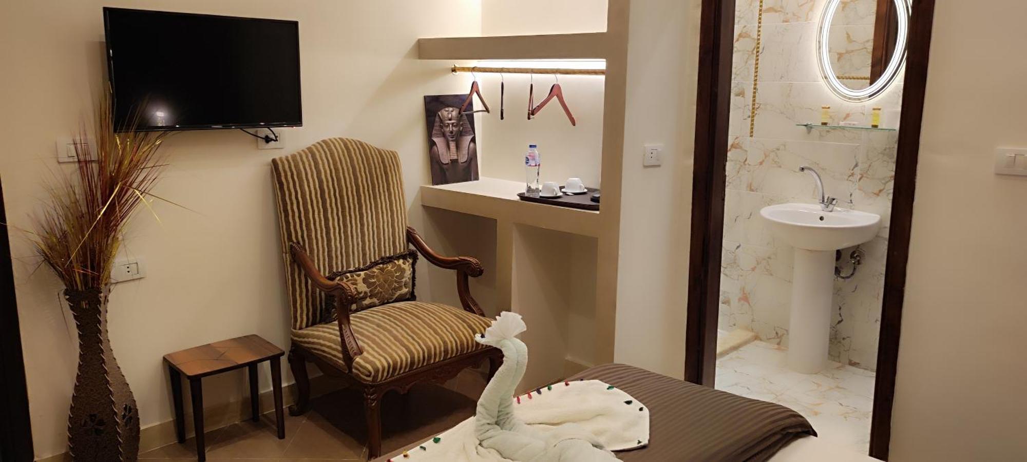 Pyramids Kingdom - Guest House Kafrat al Jabal ภายนอก รูปภาพ