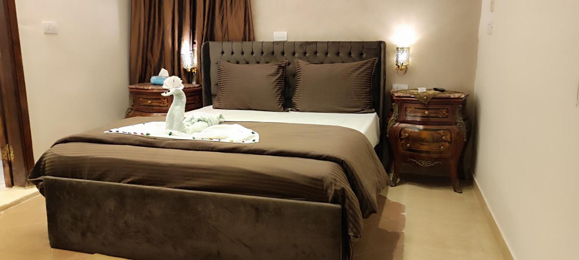 Pyramids Kingdom - Guest House Kafrat al Jabal ภายนอก รูปภาพ