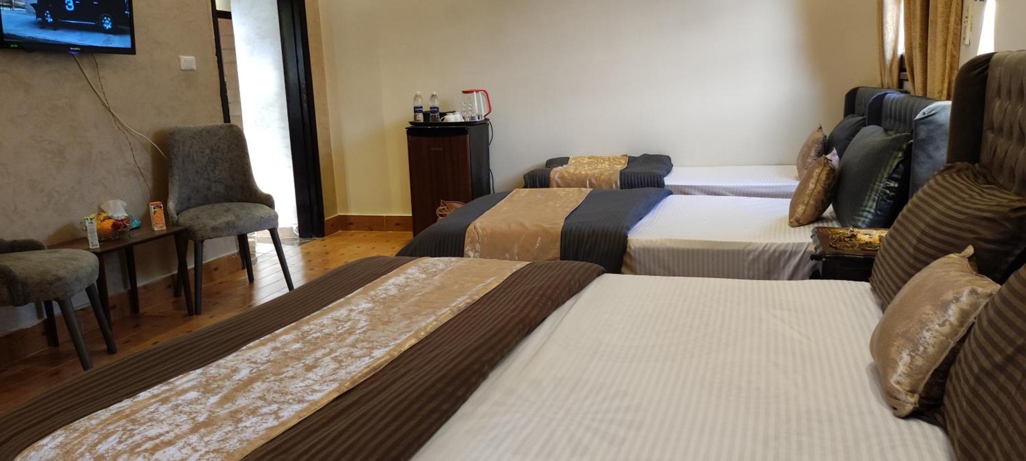 Pyramids Kingdom - Guest House Kafrat al Jabal ภายนอก รูปภาพ