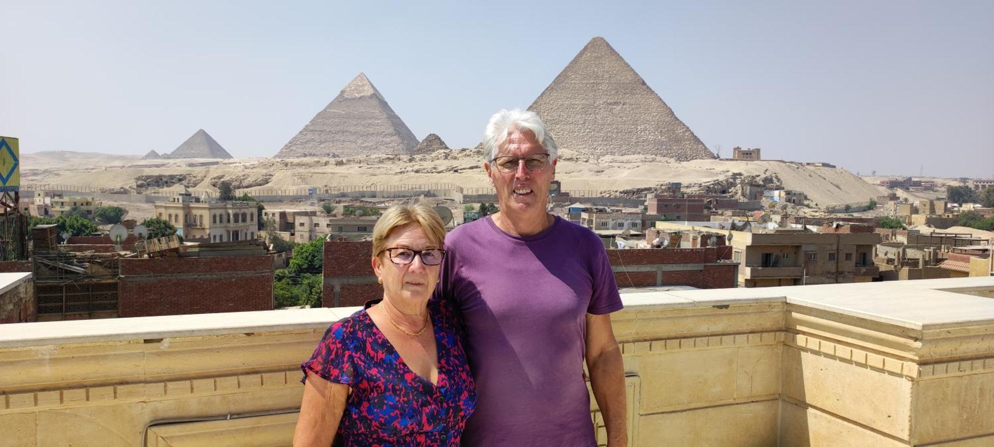 Pyramids Kingdom - Guest House Kafrat al Jabal ภายนอก รูปภาพ