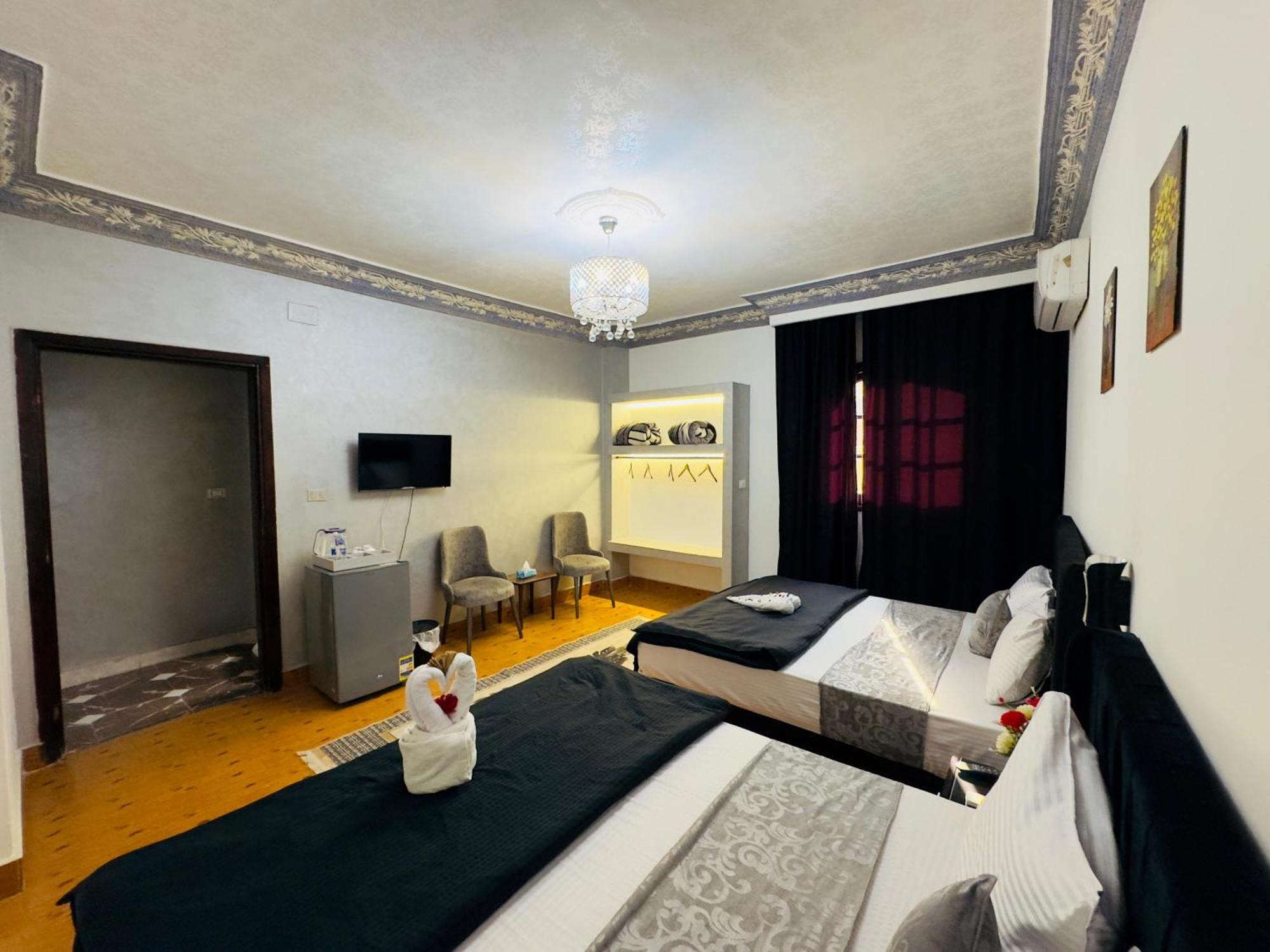 Pyramids Kingdom - Guest House Kafrat al Jabal ภายนอก รูปภาพ