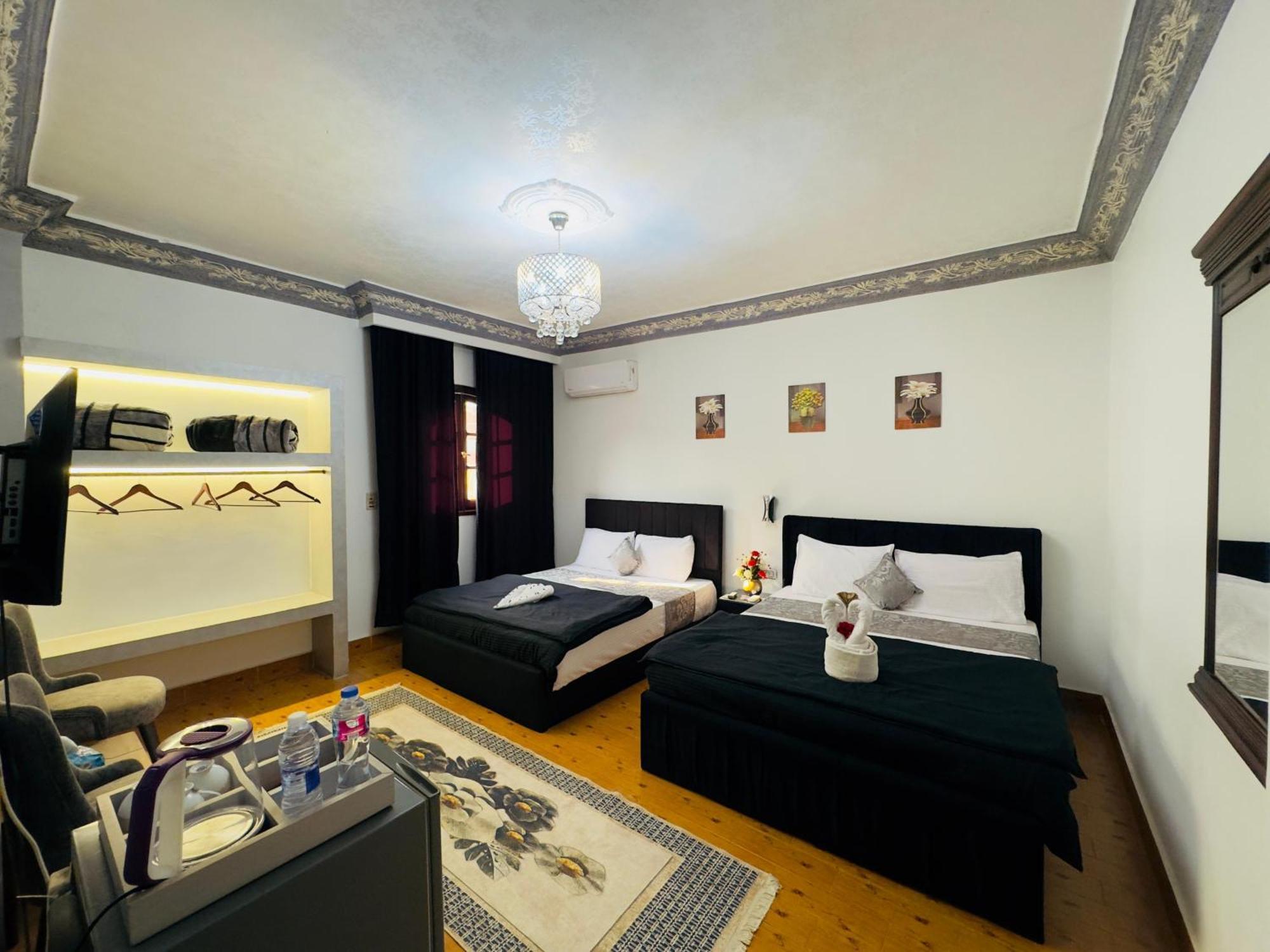 Pyramids Kingdom - Guest House Kafrat al Jabal ภายนอก รูปภาพ