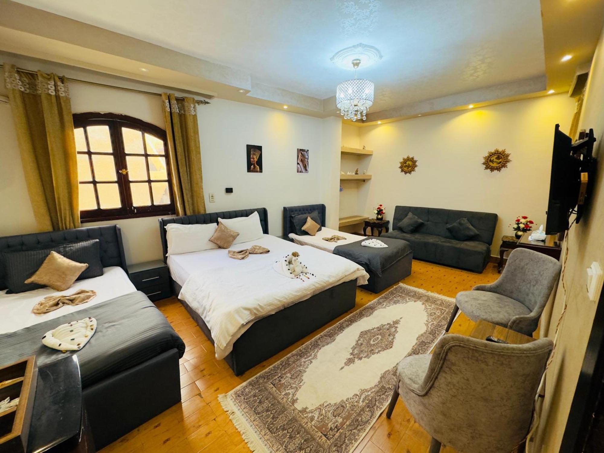 Pyramids Kingdom - Guest House Kafrat al Jabal ภายนอก รูปภาพ