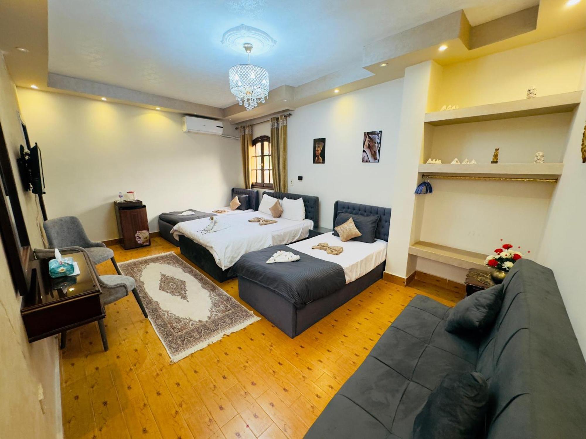 Pyramids Kingdom - Guest House Kafrat al Jabal ภายนอก รูปภาพ